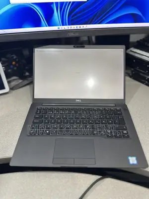 Laptop Dell Latitude 7400 8GB Intel Core i5 SSD 256GB