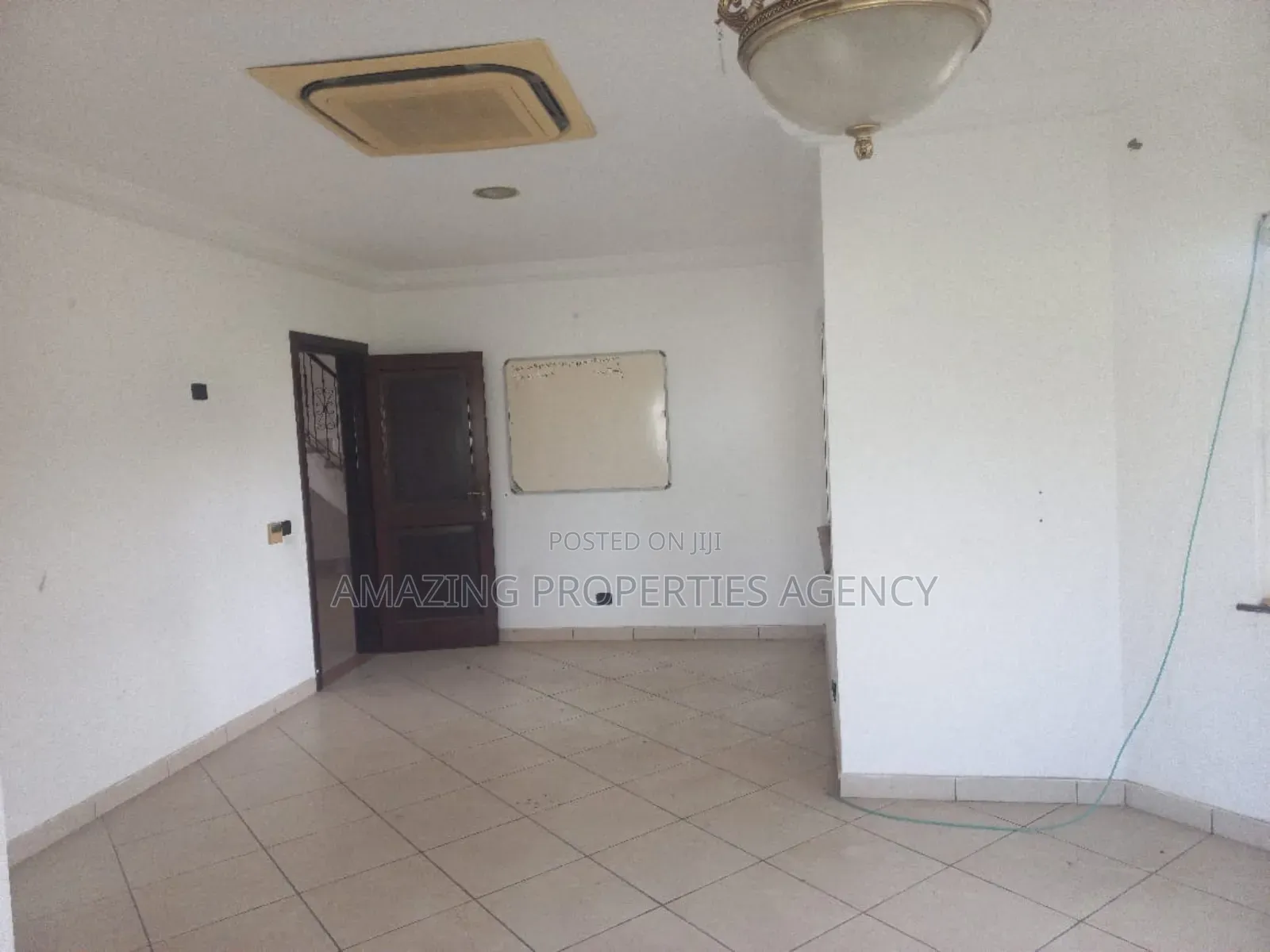 5bdrm House in For Sale 5 Bedrooms, East Legon for sale