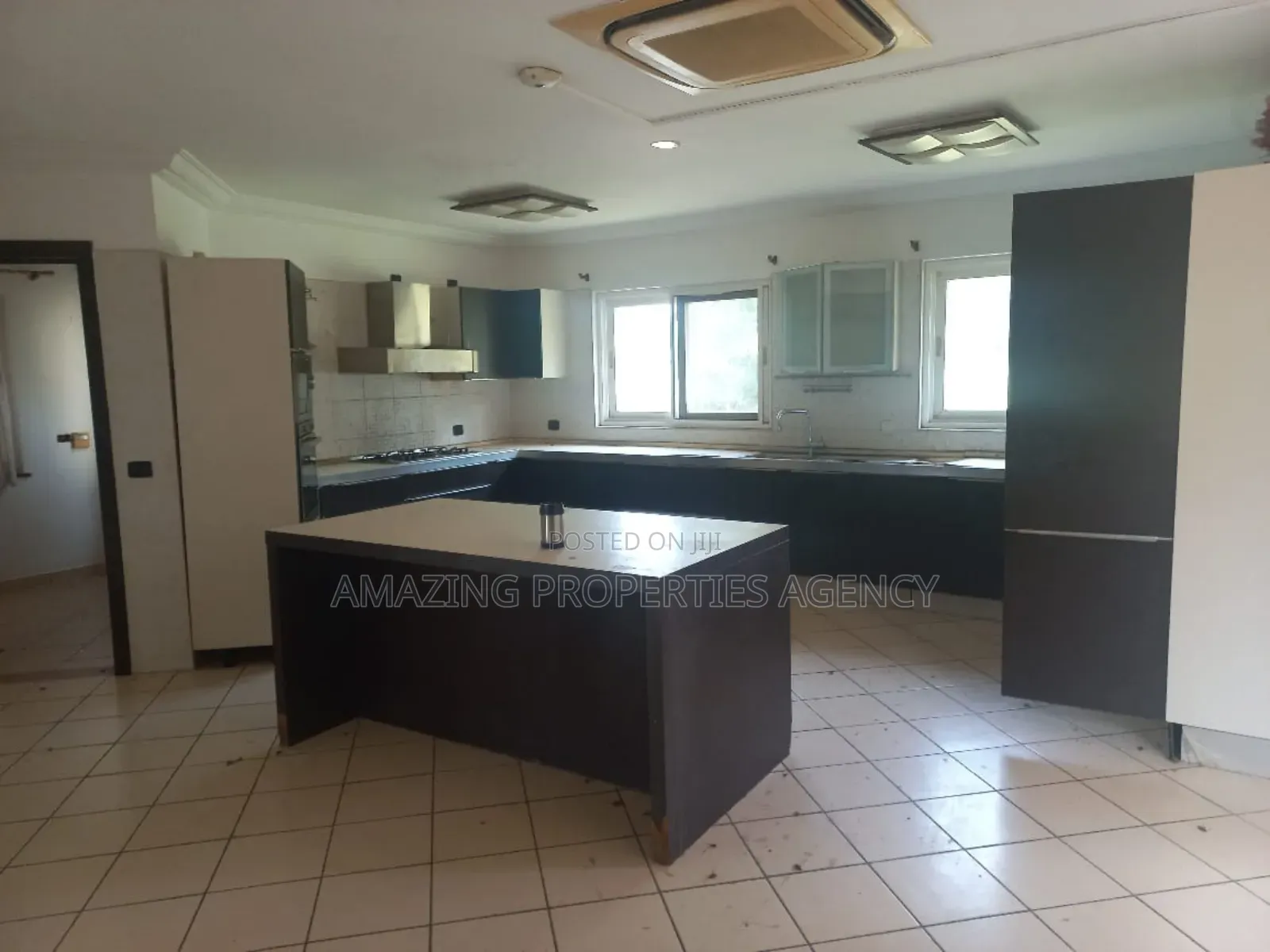 5bdrm House in For Sale 5 Bedrooms, East Legon for sale