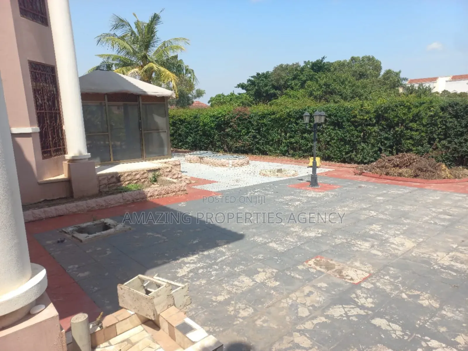 5bdrm House in For Sale 5 Bedrooms, East Legon for sale