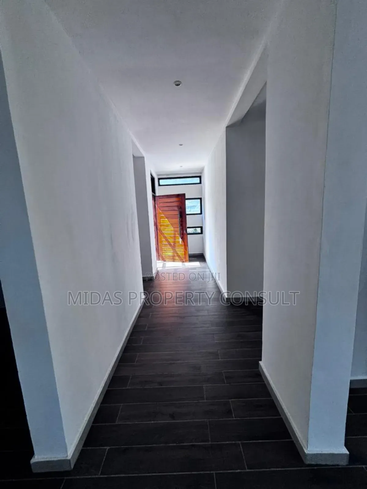 4bdrm Townhouse/Terrace in Labone for sale