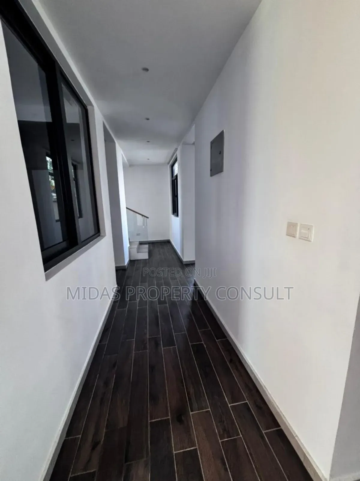 4bdrm Townhouse/Terrace in Labone for sale