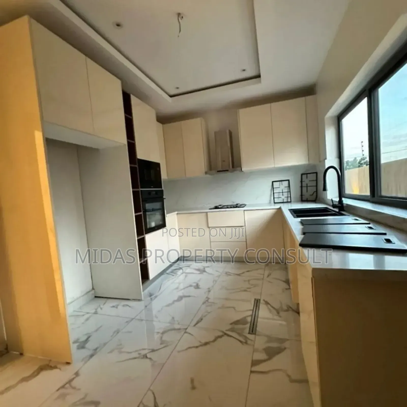 3bdrm House in East Legon Hills for sale