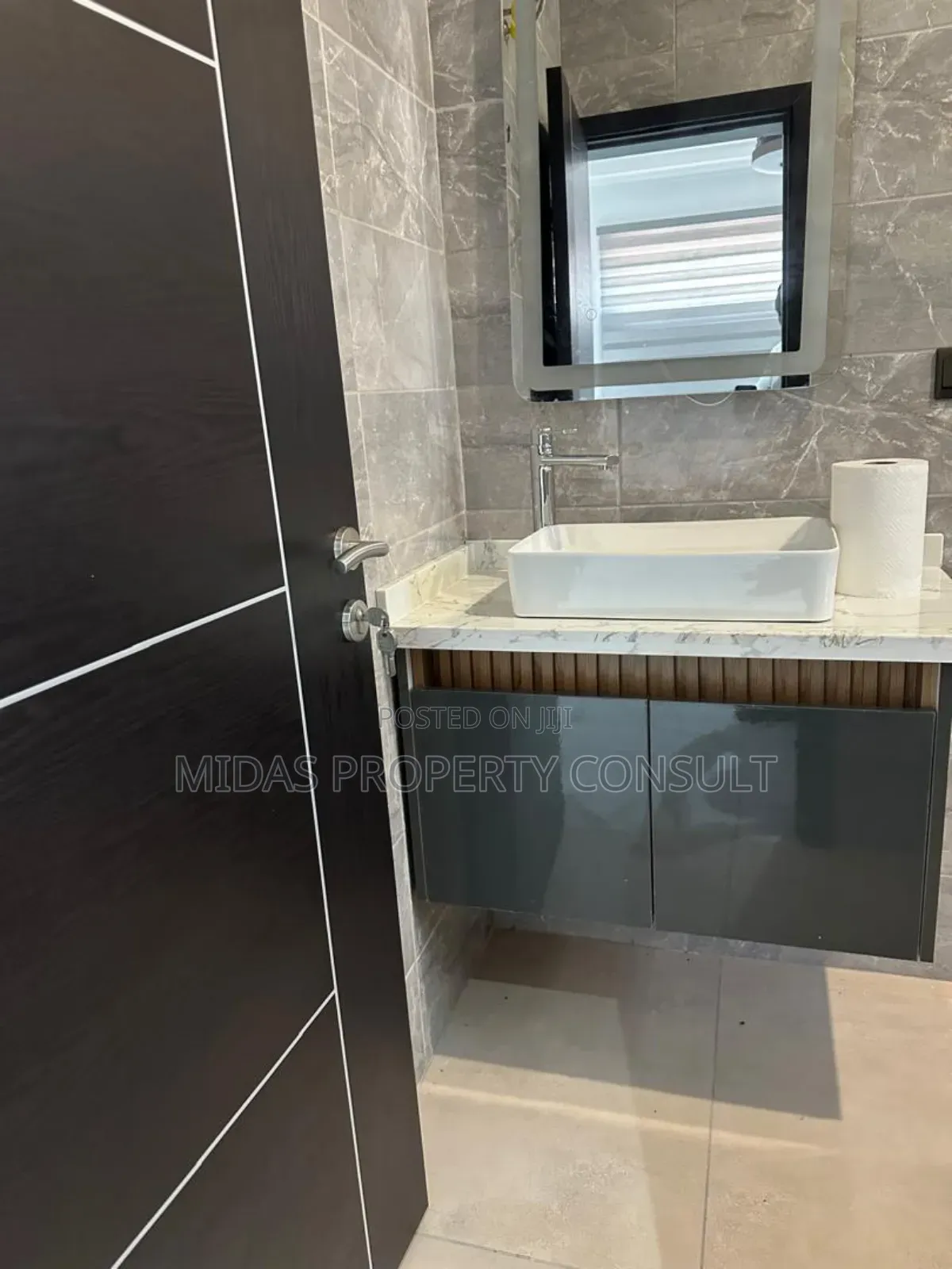 Furnished 4bdrm House in Cantonment, Cantonments for sale