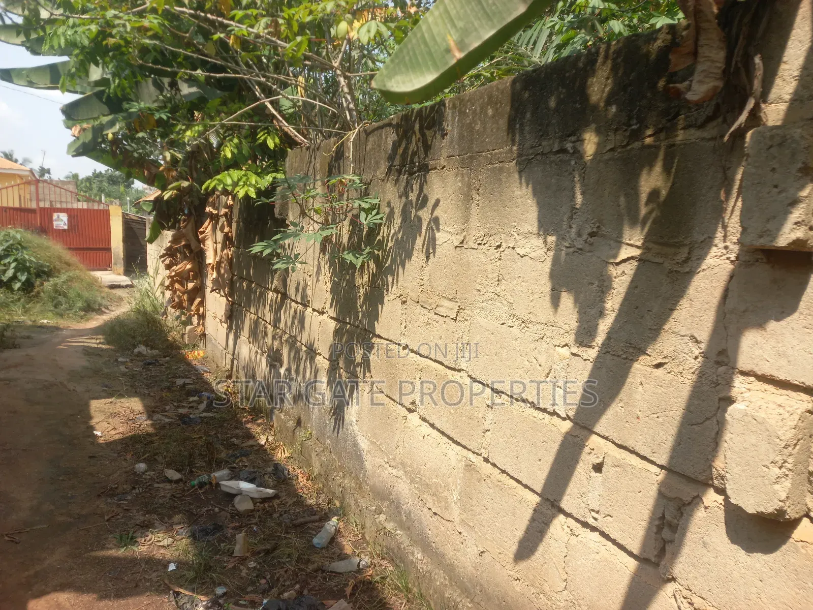 12bdrm House in Kenyasi Adwumam, Kumasi Metropolitan for sale