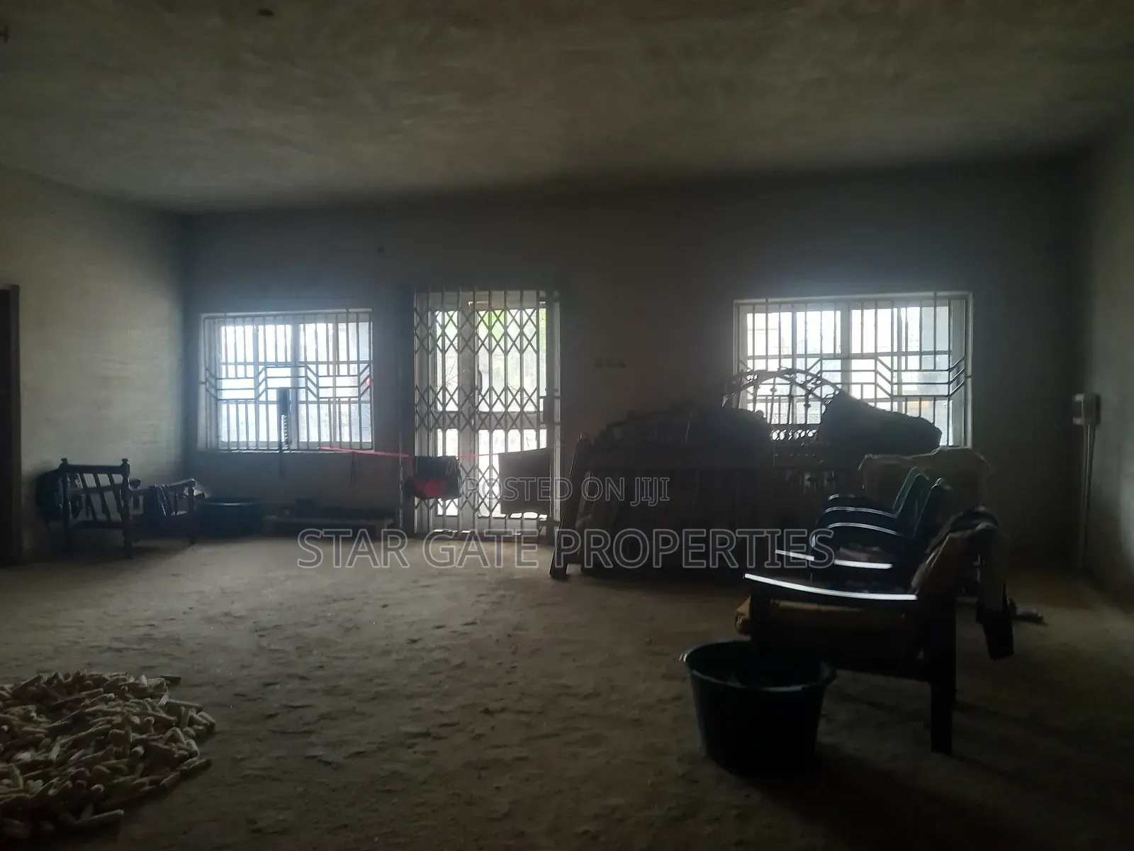 8bdrm House in Kodie, Kumasi Metropolitan for sale