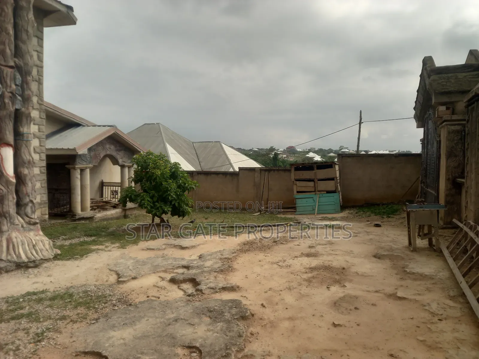 8bdrm House in Kodie, Kumasi Metropolitan for sale