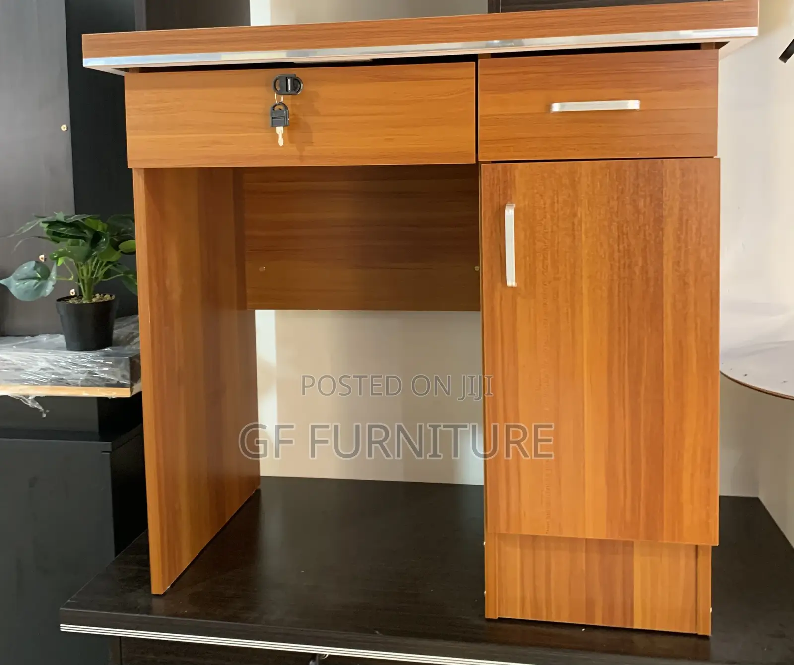 Office Desk