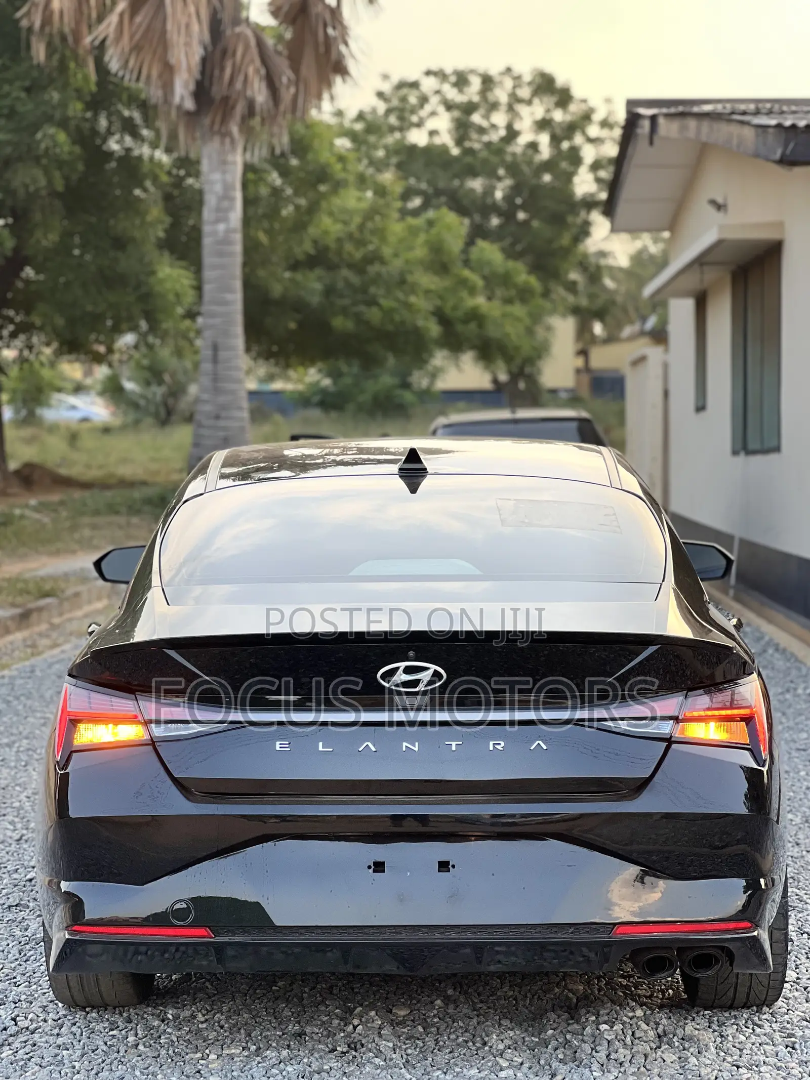 Hyundai Elantra Limited 2022 Black