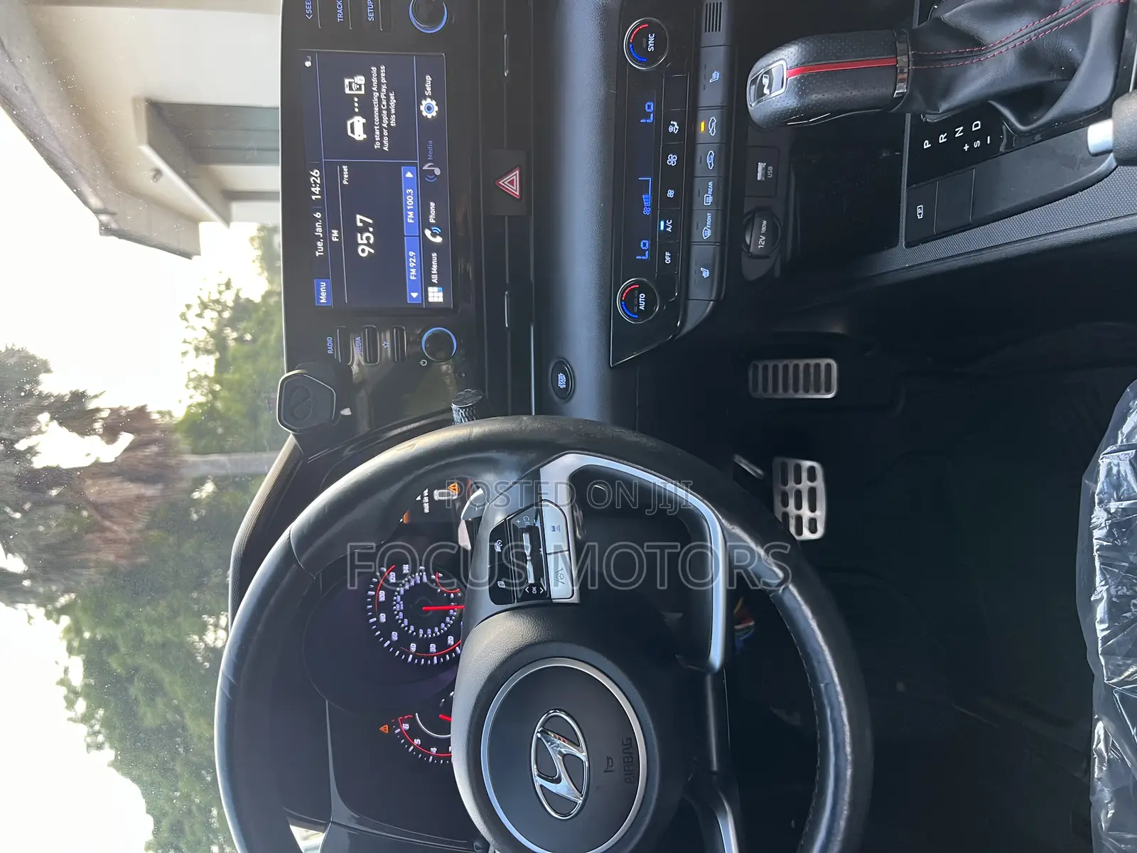 Hyundai Elantra Limited 2022 Black