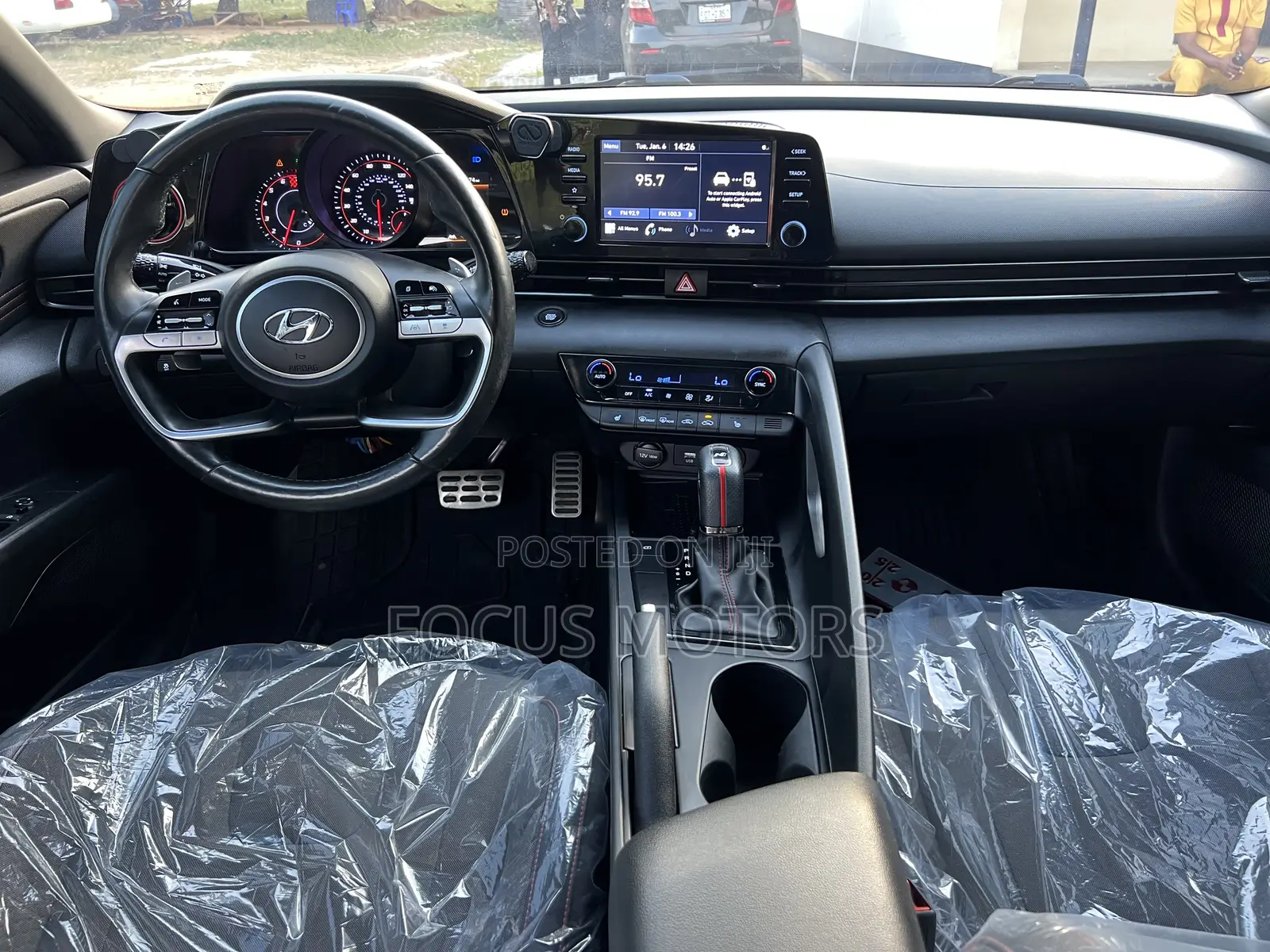 Hyundai Elantra Limited 2022 Black
