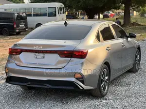 Kia Forte 2023 Gold