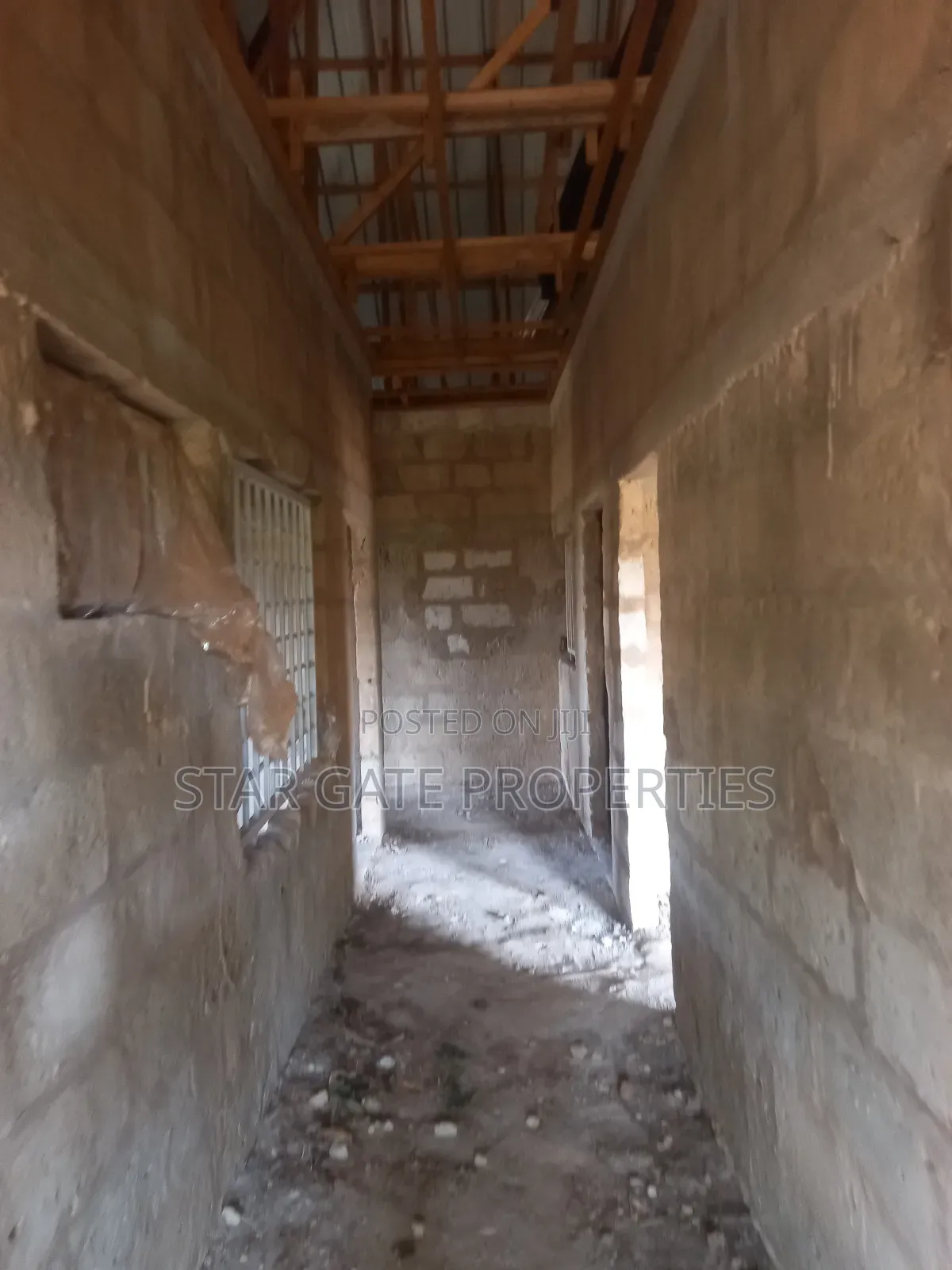 5bdrm House in Ejisu Onwe for sale