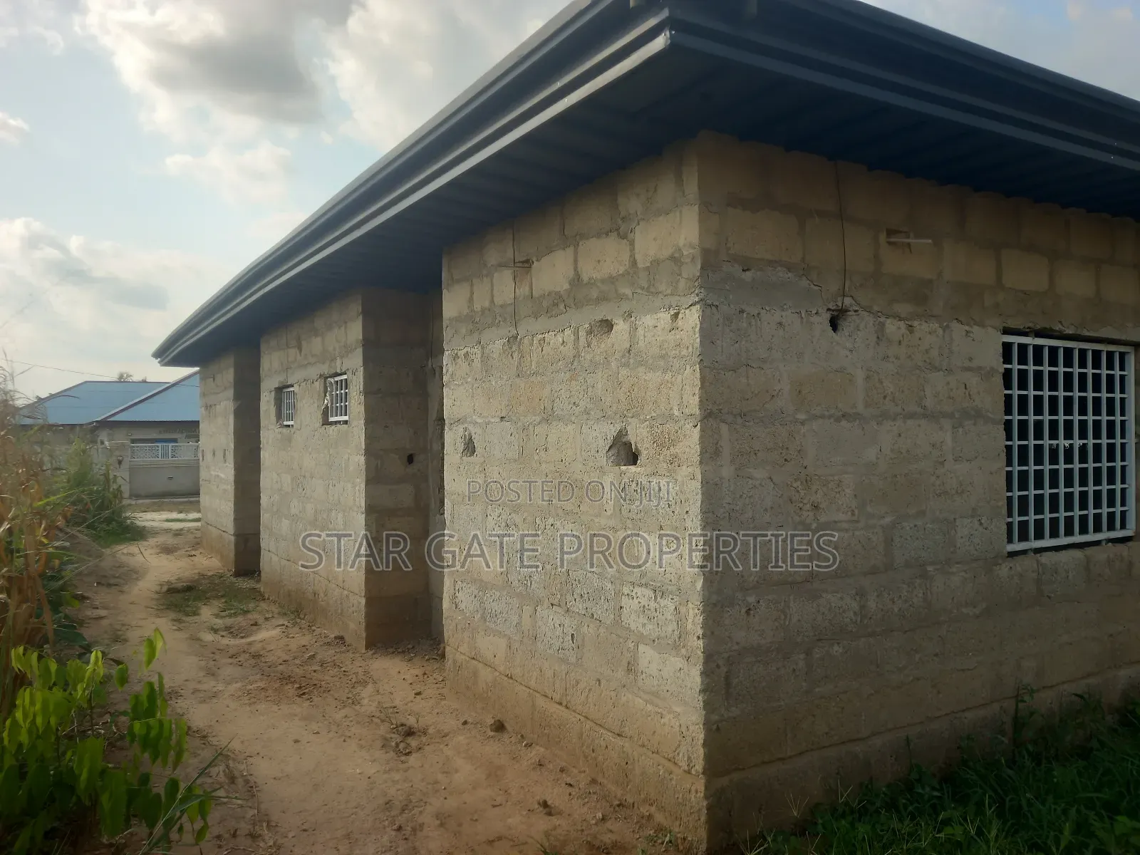 5bdrm House in Ejisu Onwe for sale