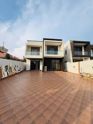 4bdrm Duplex in East Legon for sale