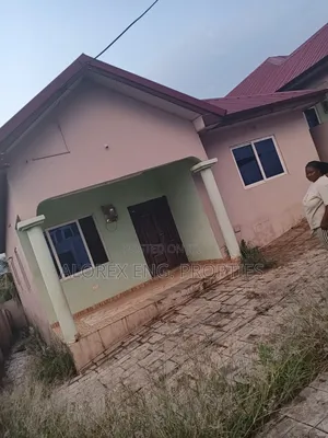 3bdrm House in Old Ashongman, Ashomang Estate for sale
