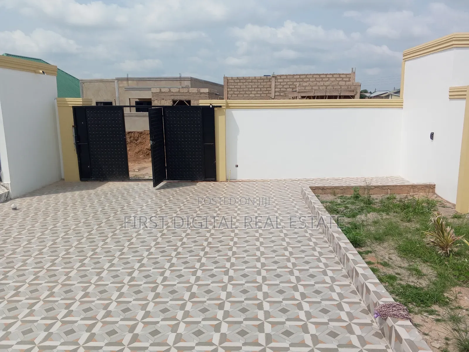 Three Bedroom for at Kasoa Krispo Brand New