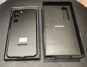 New Samsung Galaxy S23 256 GB Black