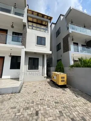 Furnished 4bdrm House in Skm, Labone SHS Area for rent
