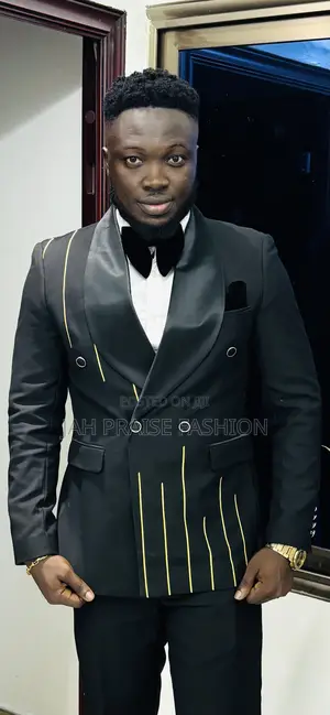 New Fashion Suit in Stock