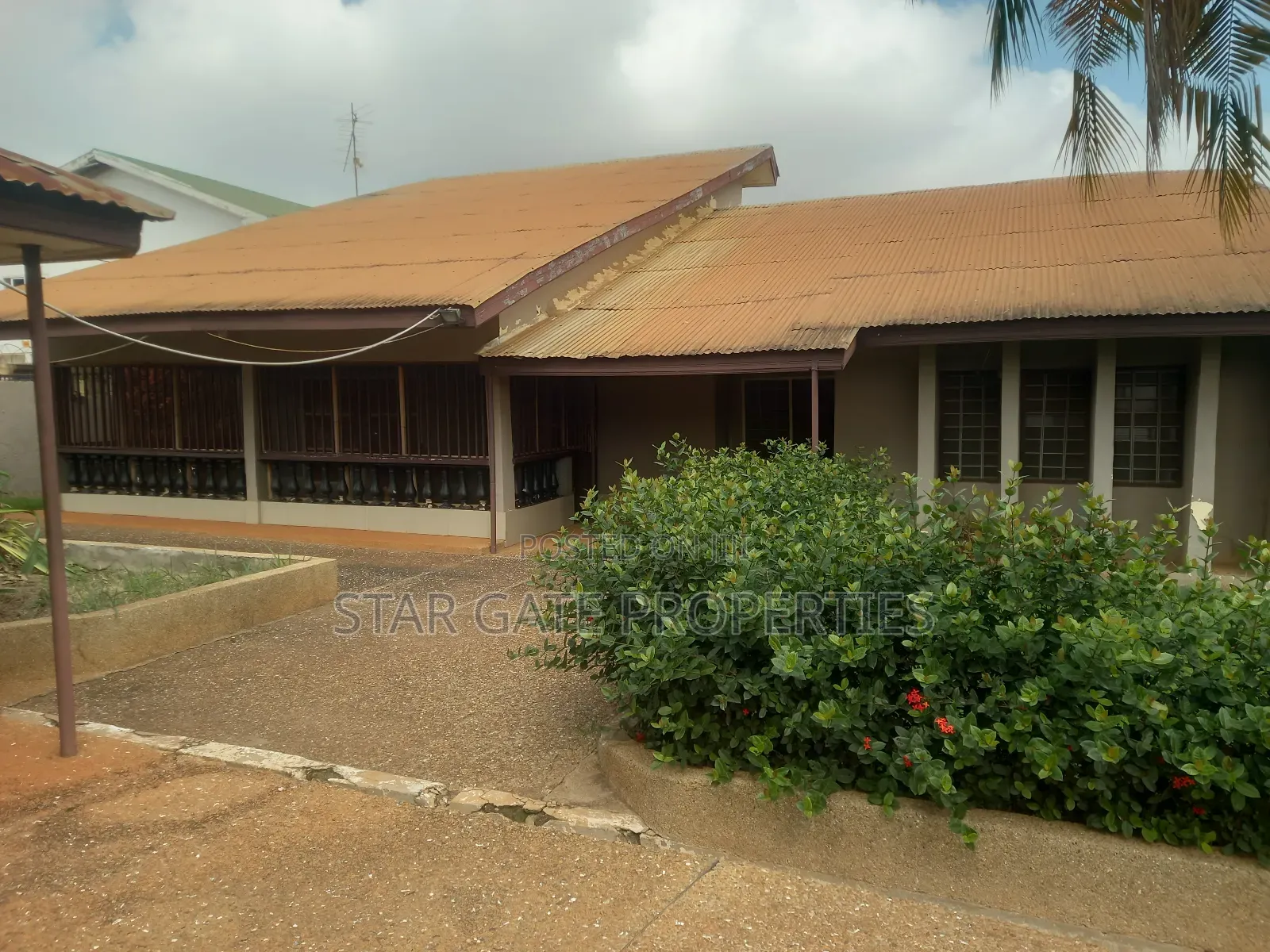 4bdrm House in Kwadaso Odineho, Kumasi Metropolitan for sale