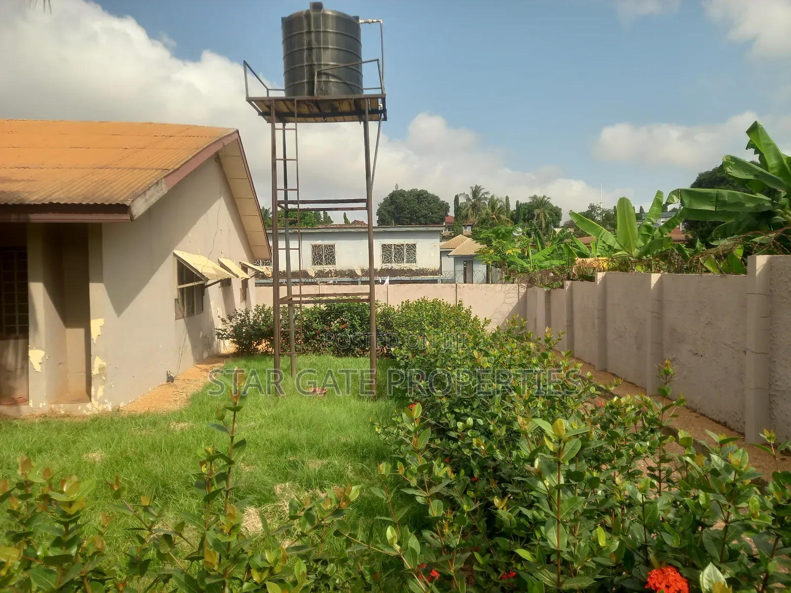4bdrm House in Kwadaso Odineho, Kumasi Metropolitan for sale
