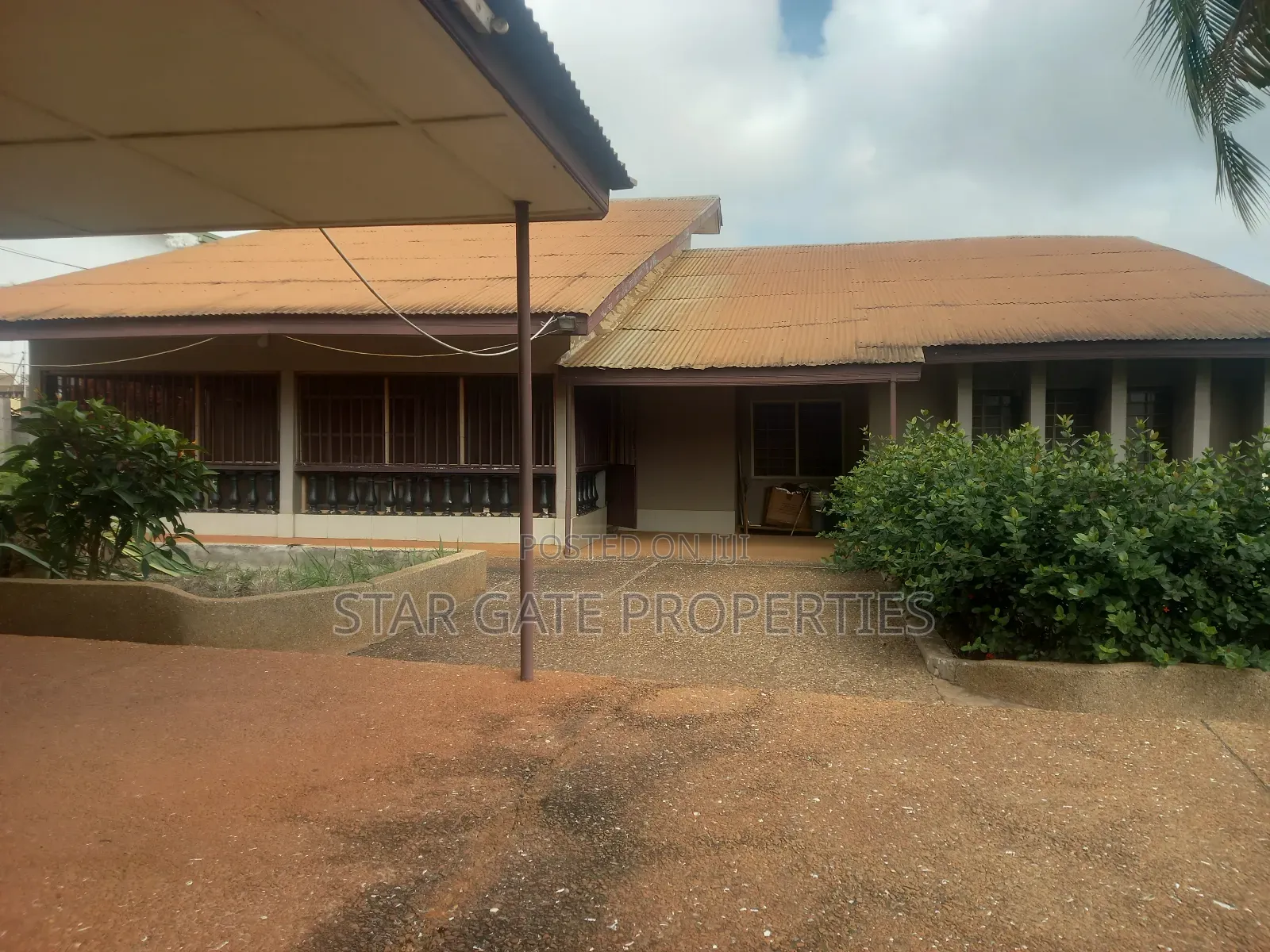 4bdrm House in Kwadaso Odineho, Kumasi Metropolitan for sale