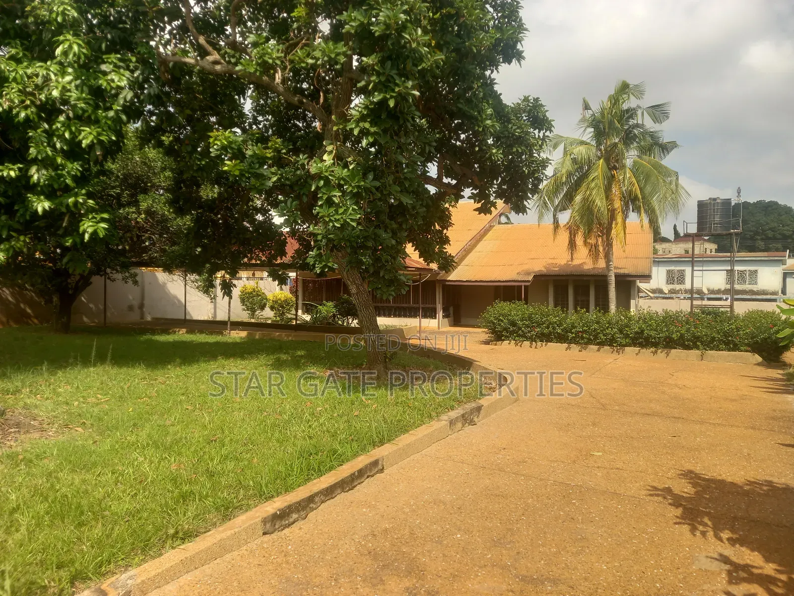 4bdrm House in Kwadaso Odineho, Kumasi Metropolitan for sale