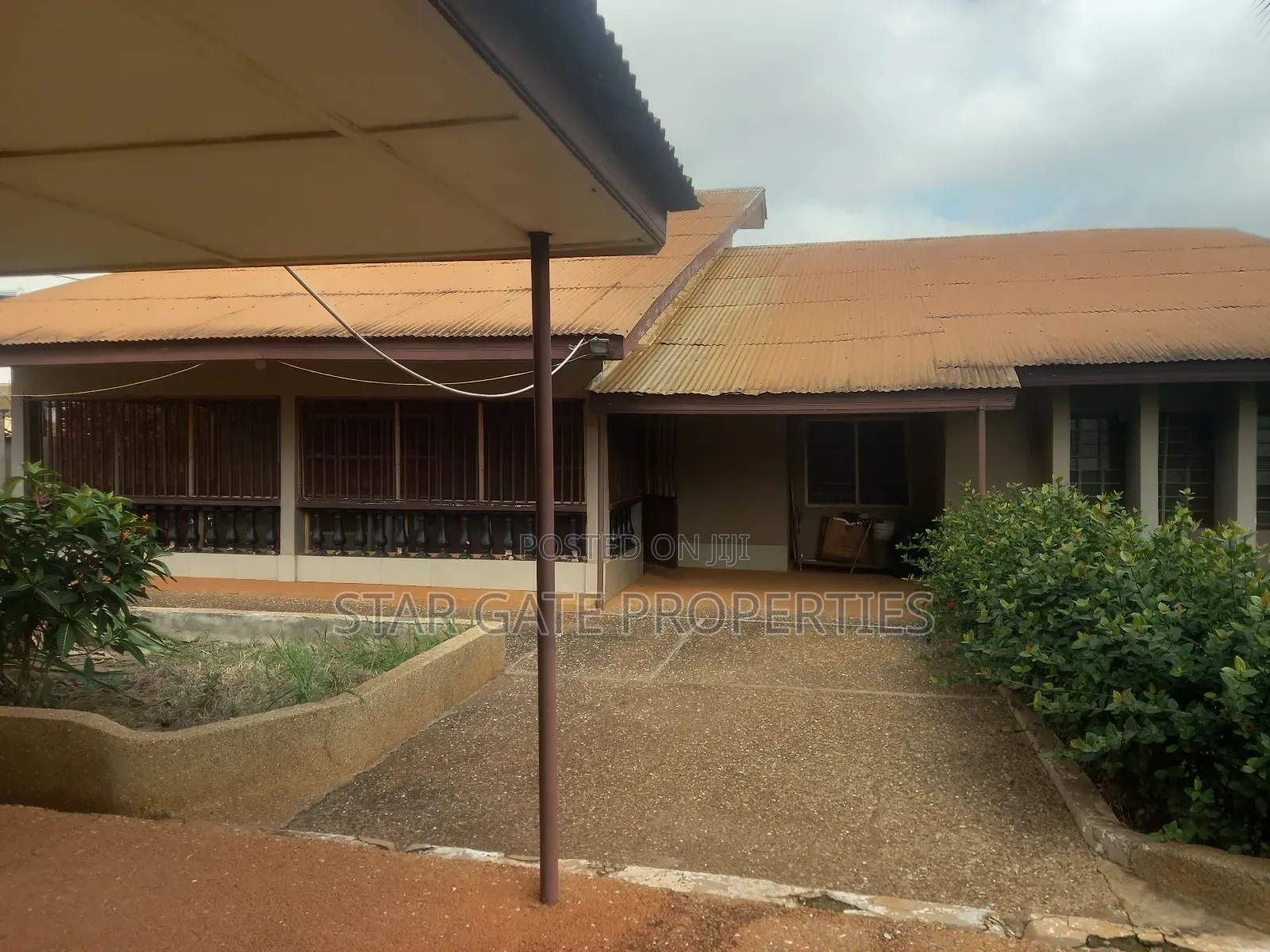 4bdrm House in Kwadaso Odineho, Kumasi Metropolitan for sale