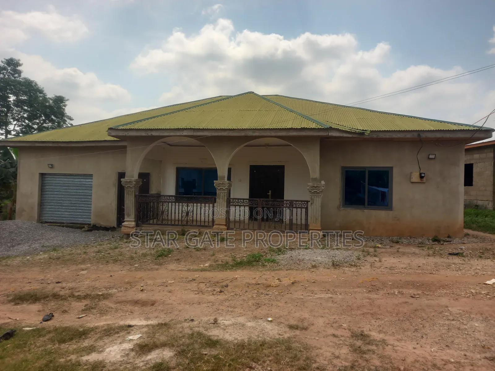 5bdrm House in Kona Odumsi, Kumasi Metropolitan for sale