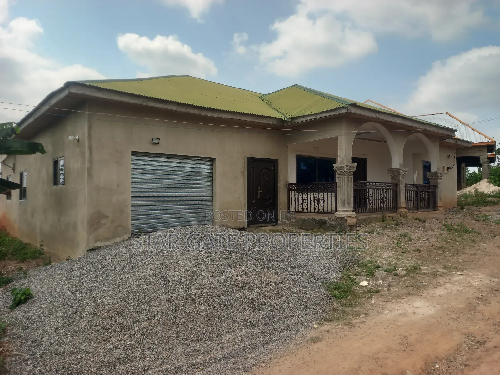 5bdrm House in Kona Odumsi, Kumasi Metropolitan for sale