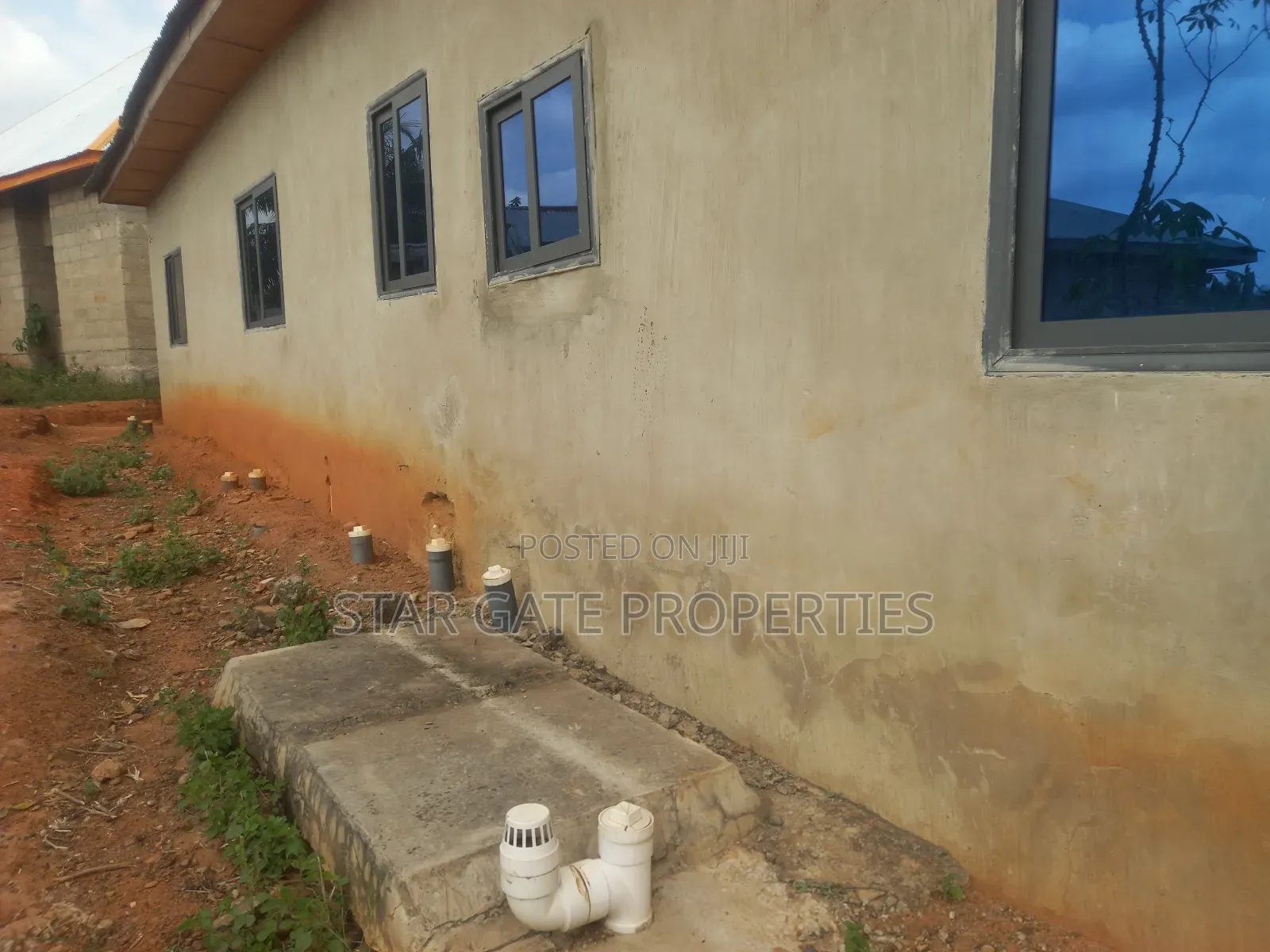 5bdrm House in Kona Odumsi, Kumasi Metropolitan for sale