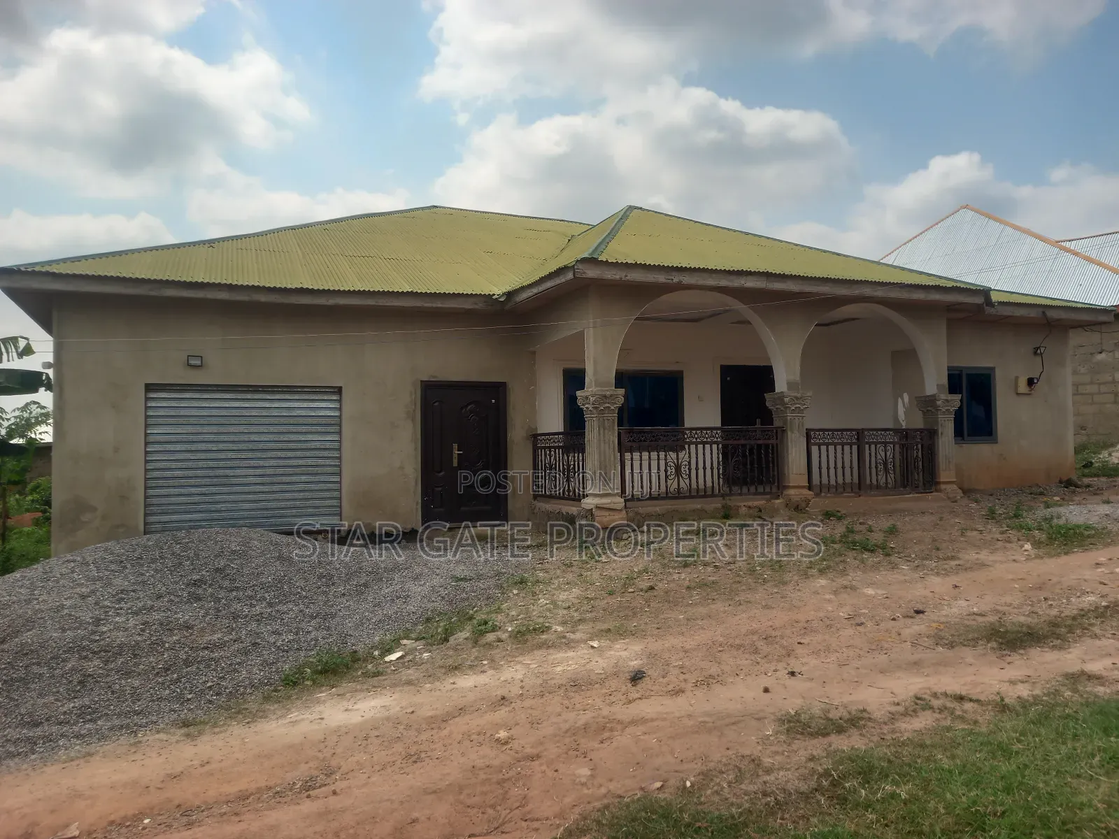 5bdrm House in Kona Odumsi, Kumasi Metropolitan for sale