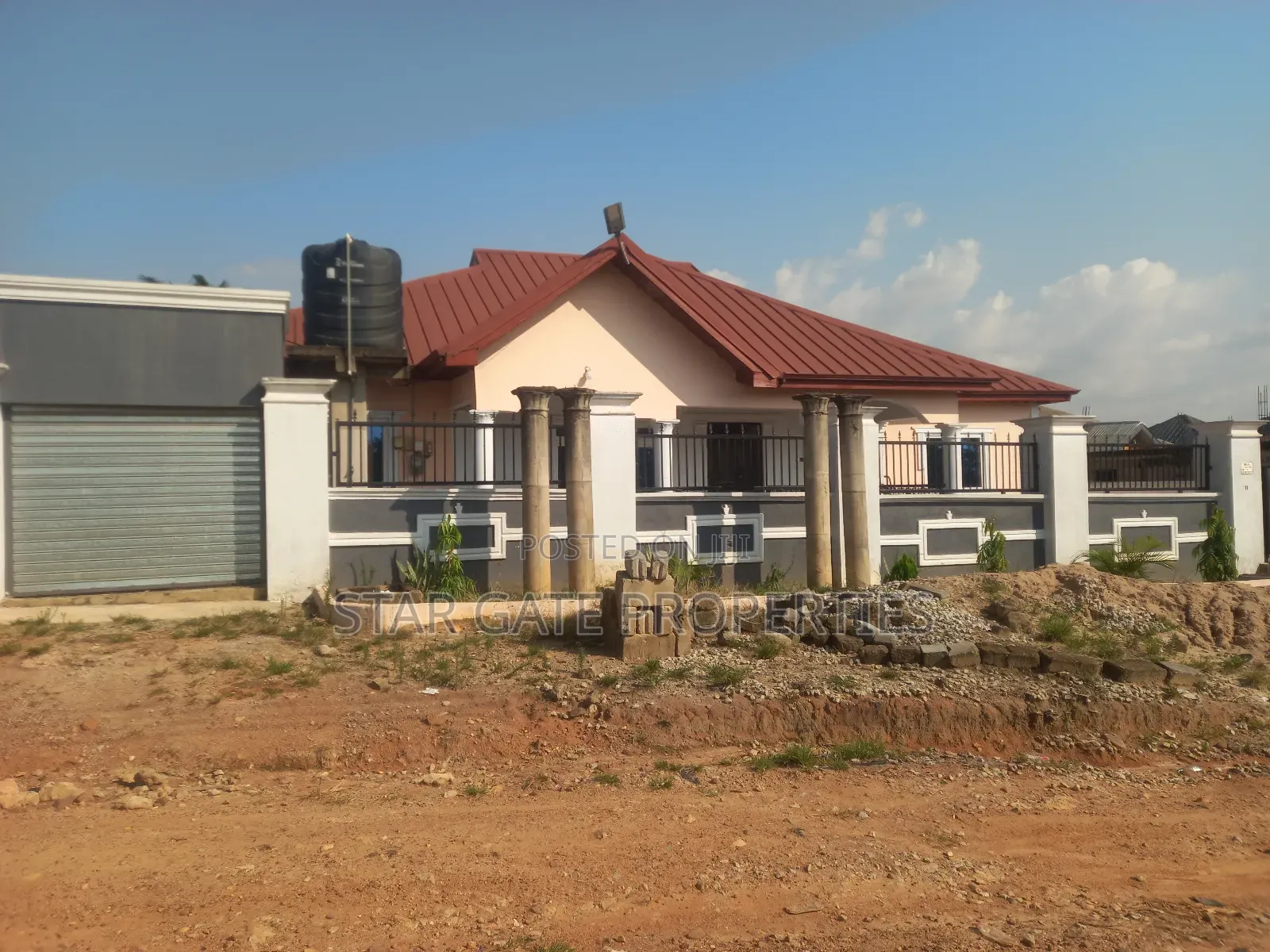 4bdrm House in Owhim Amanfrom, Kumasi Metropolitan for sale