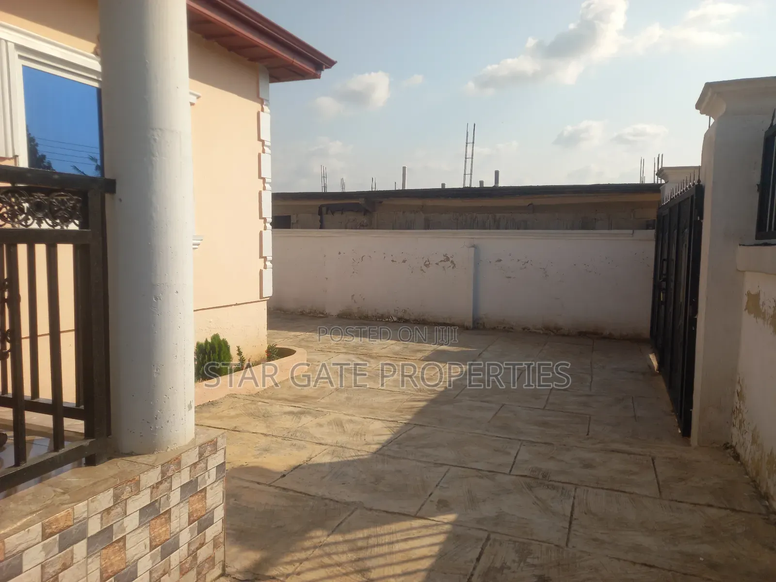4bdrm House in Owhim Amanfrom, Kumasi Metropolitan for sale