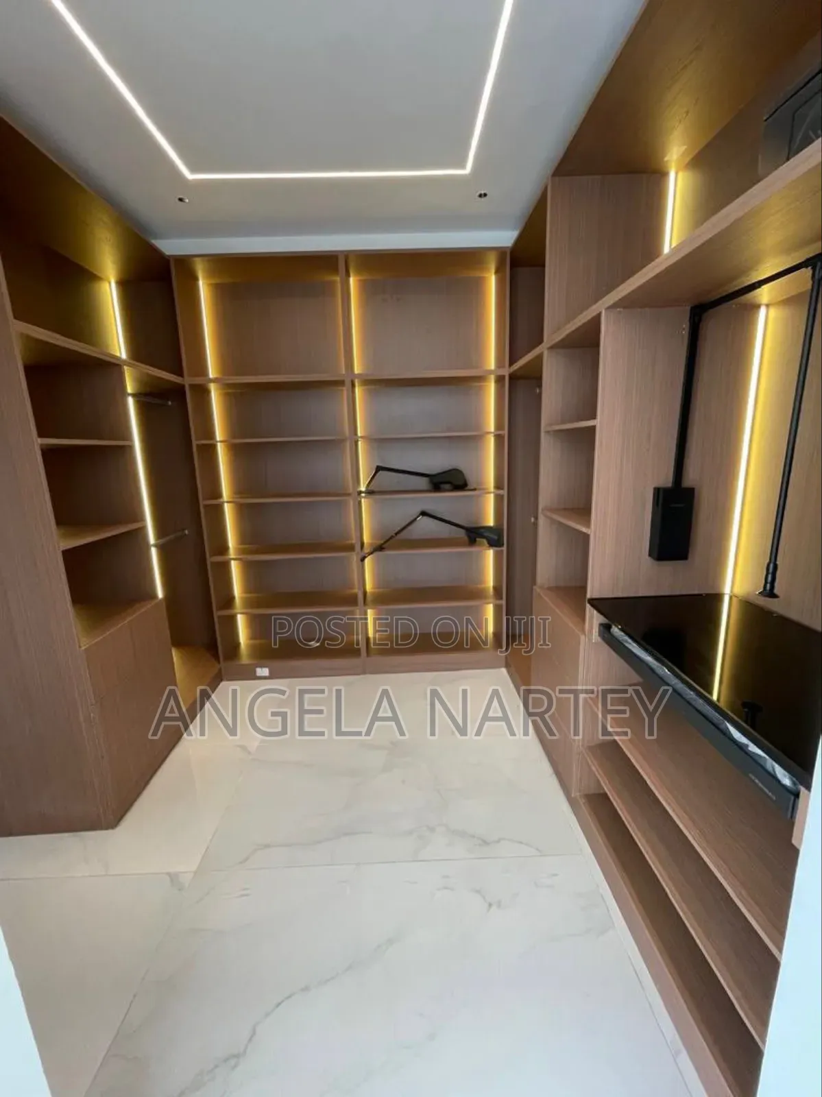 4bdrm House in Kwabenya, Accra Metropolitan for sale