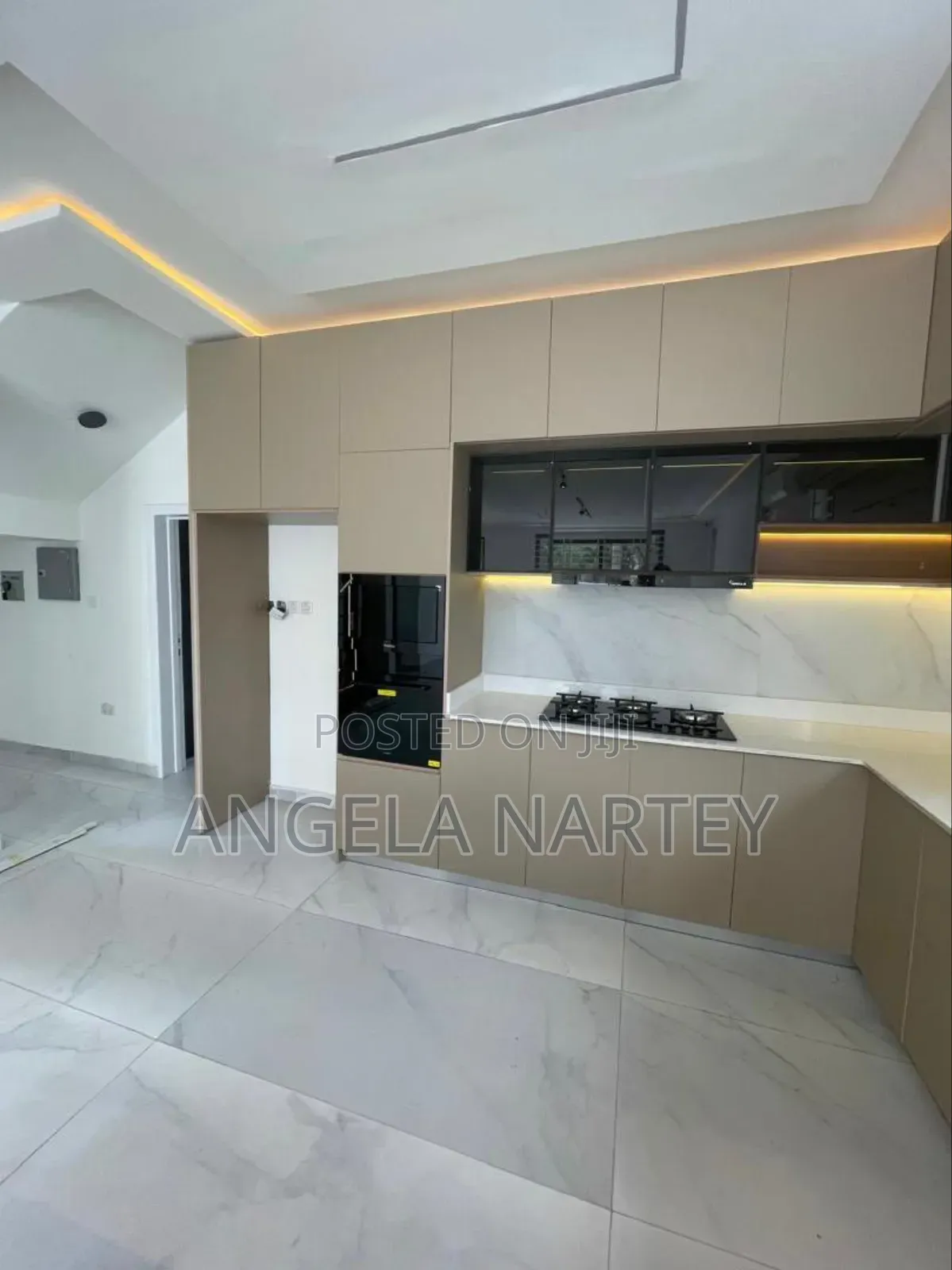 4bdrm House in Kwabenya, Accra Metropolitan for sale