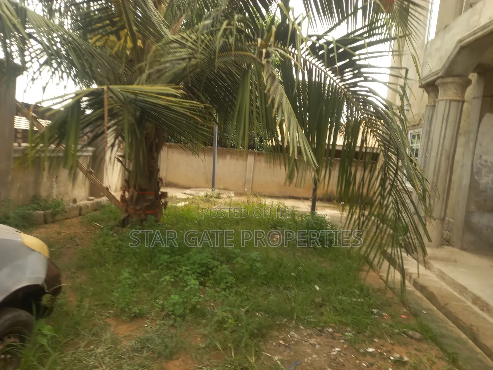7bdrm House in Kenyasi Abrem, Kumasi Metropolitan for sale