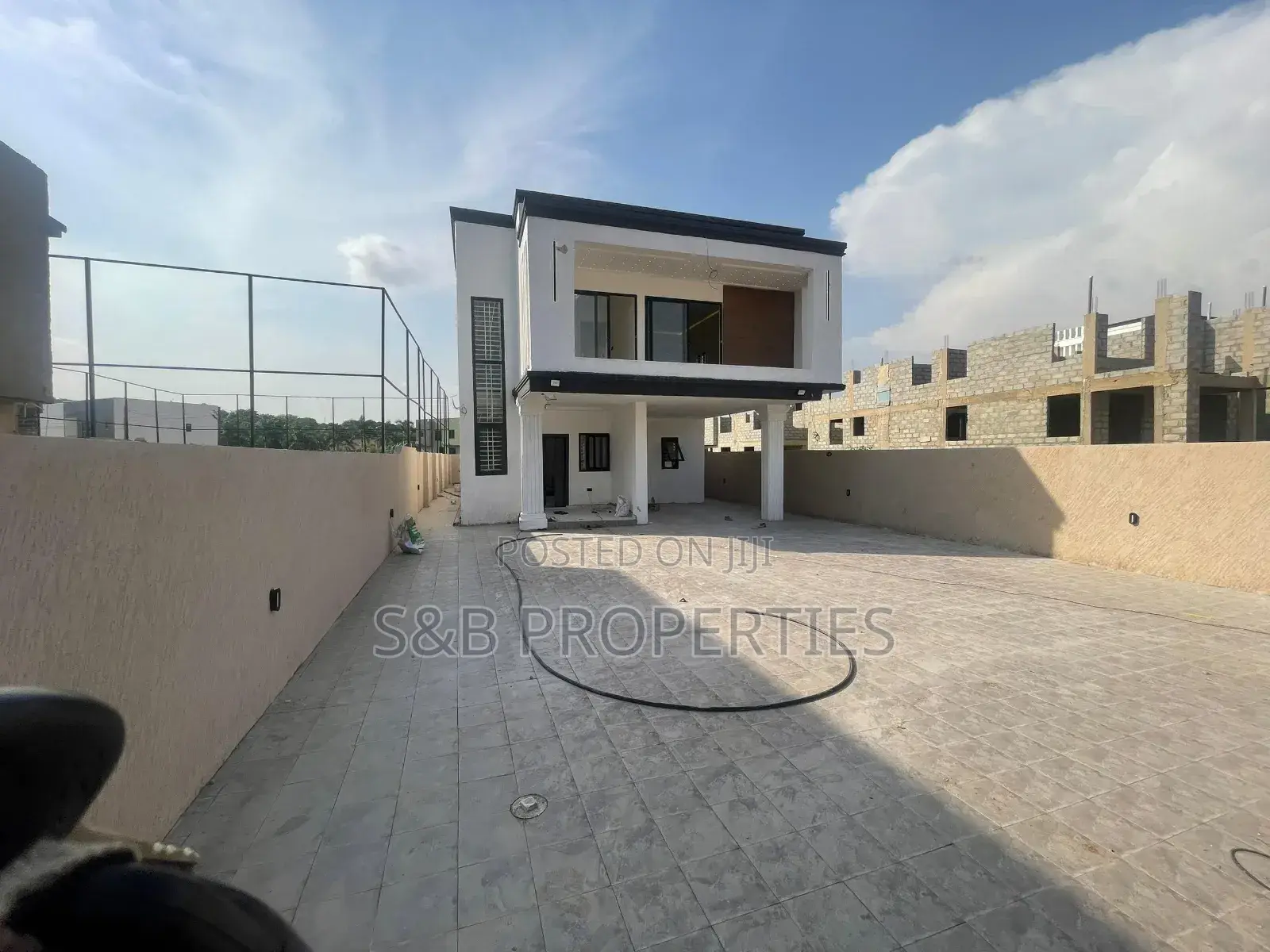 4bdrm House in Kwabenya for sale