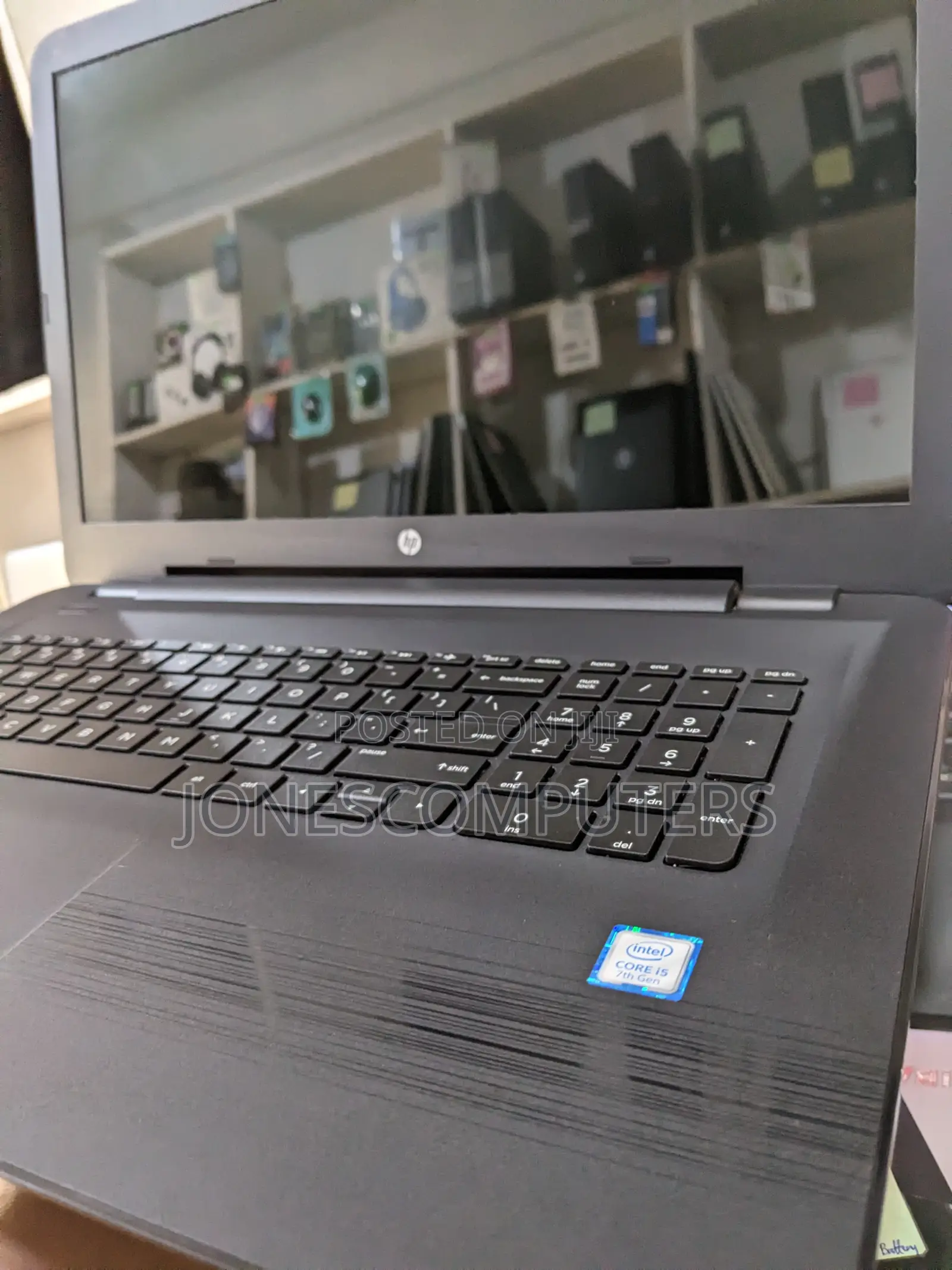 Laptop HP Pavilion 17 8GB Intel Core i5 HDD 1T