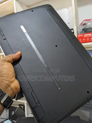 Laptop HP Pavilion 17 8GB Intel Core i5 HDD 1T