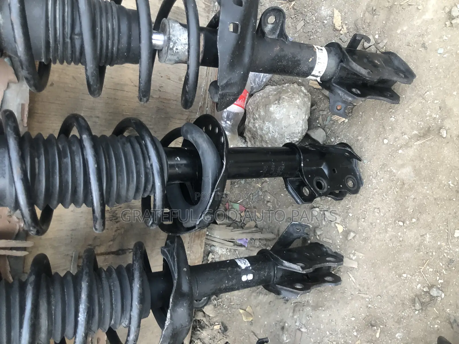 Honda Cr-v Shock Absorbers and All Other Honda Parts Available