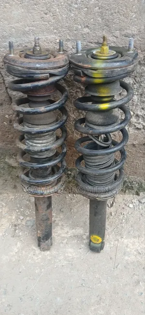 Nissan Almera Back Shocks Raising One
