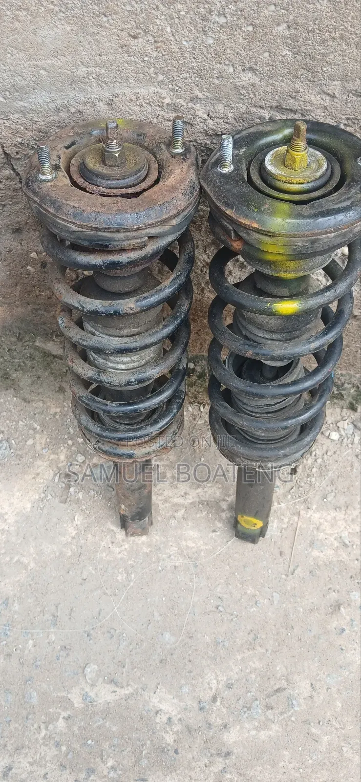 Nissan Almera Back Shocks Raising One