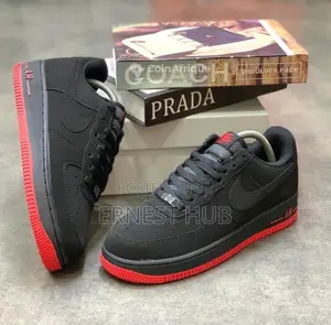Nike Airforce 1 Black/Red