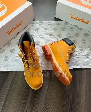 Solid Timberland Boots