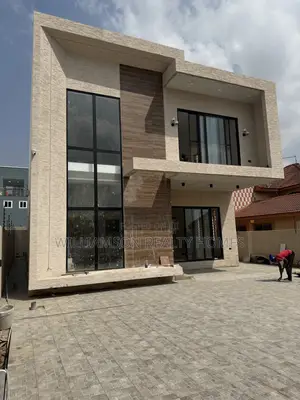 5bdrm Duplex in Community 20 Estate, Spintex for sale