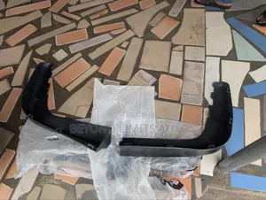 Toyota Corolla 2005,2006,2007,2008 Back Bumper Se Sport Spoiler