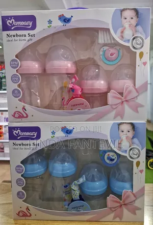 Momeasy Newborn Feeding Bottle Set