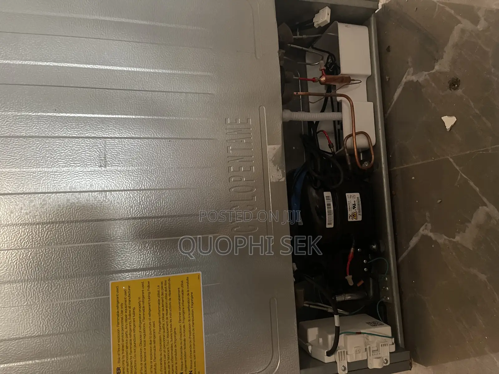 Midea Mrt18d3b** 512 Litre Top Freezer Refrigerator